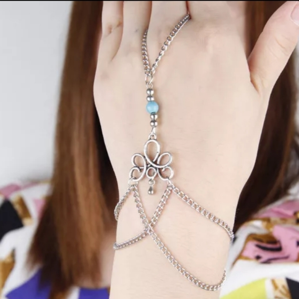*Ofelia* Bracelet Chain - Picture 2 of 3